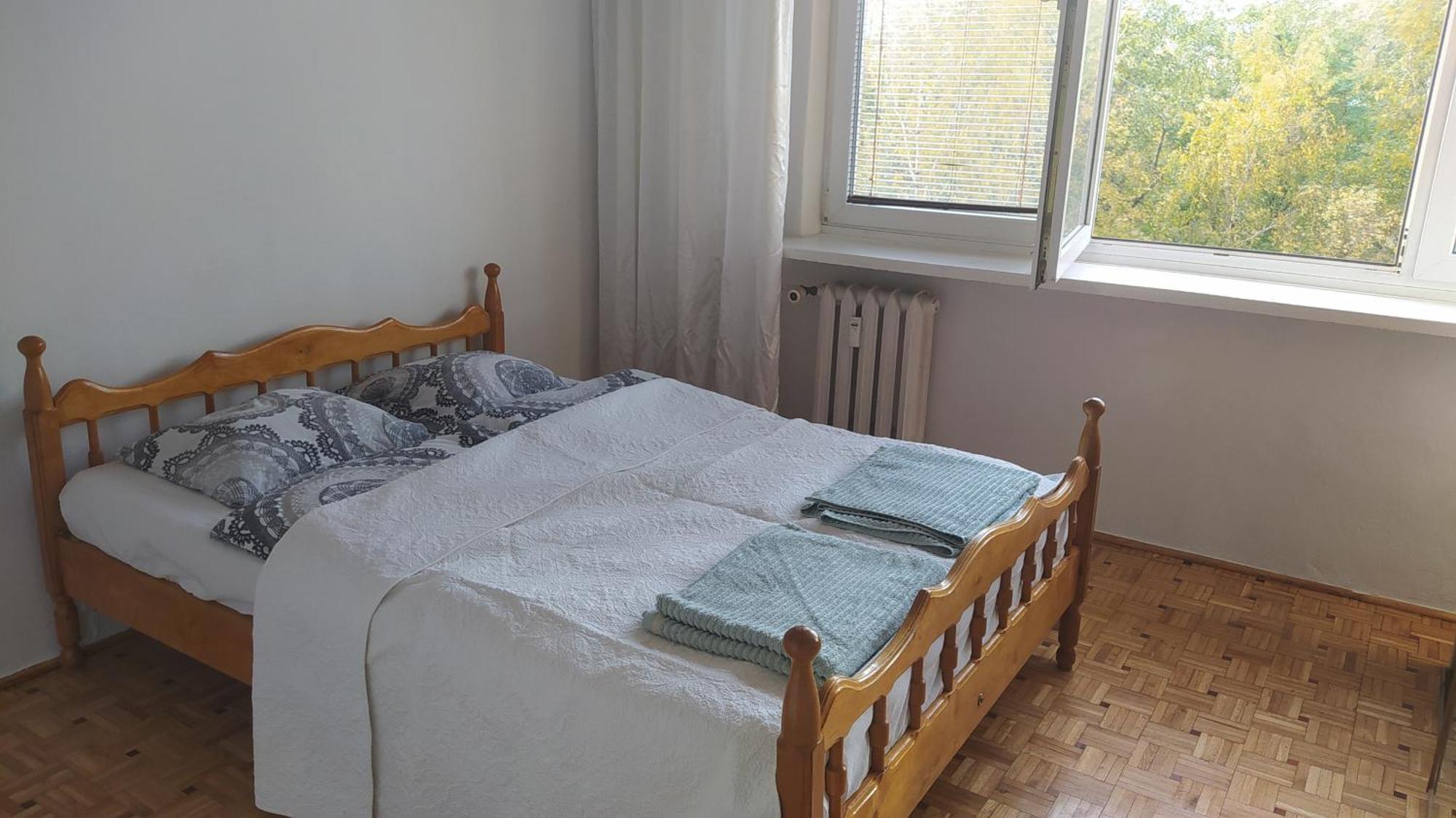 Uroczy Apartament Z Bezplatnych Parkingiem Varsavia Esterno foto